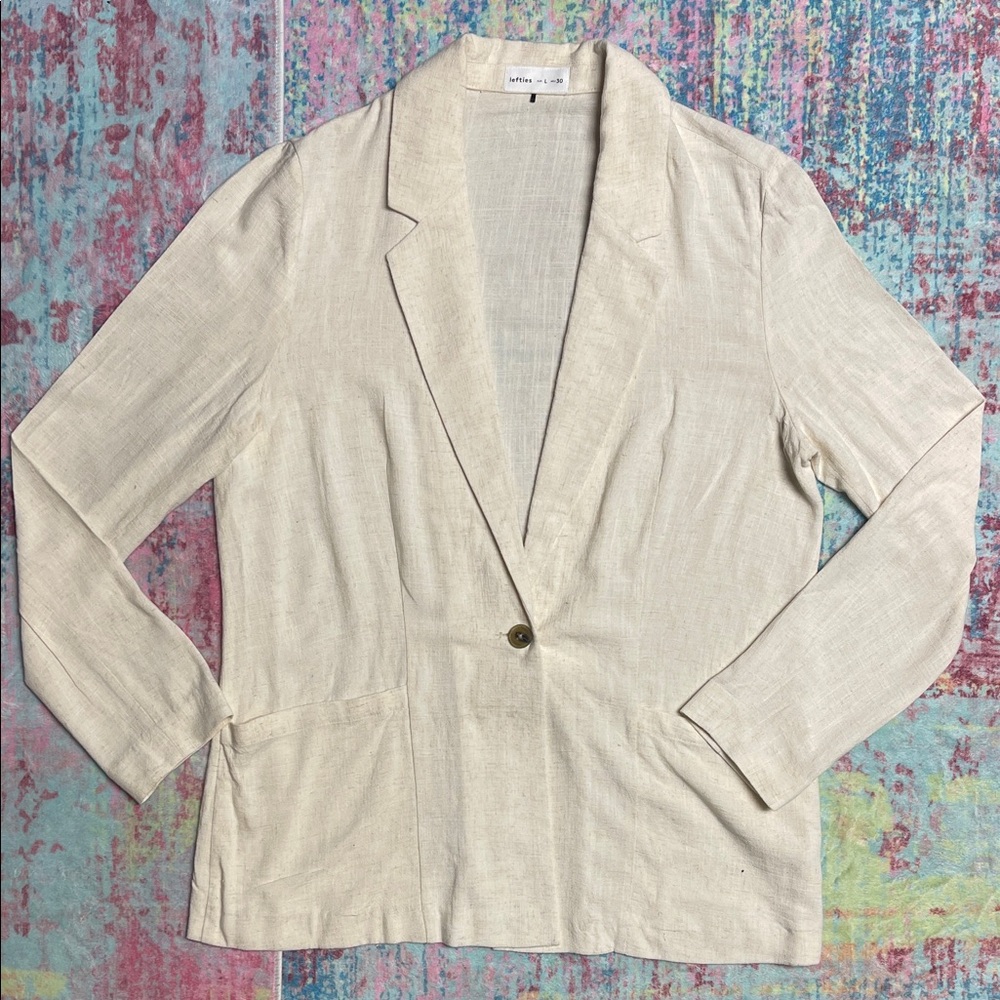 Women's Cream Two Pocket Blazer 19% Linen